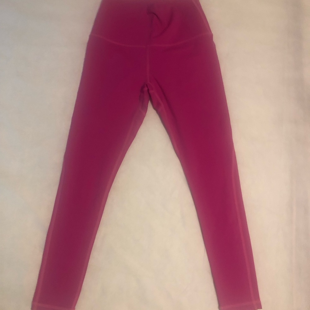 Zyia Fuchsia Brilliant leggings 24” worn once 6/8